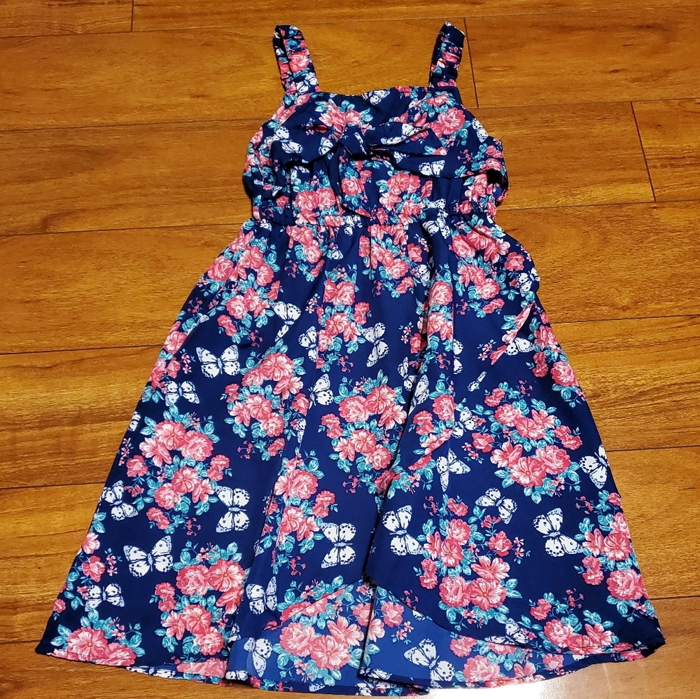 Girls dress